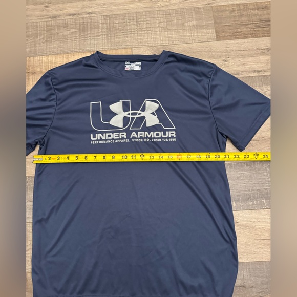 Under Armour Men's Dark Blue Graphic Tee - Picture 4 of 5